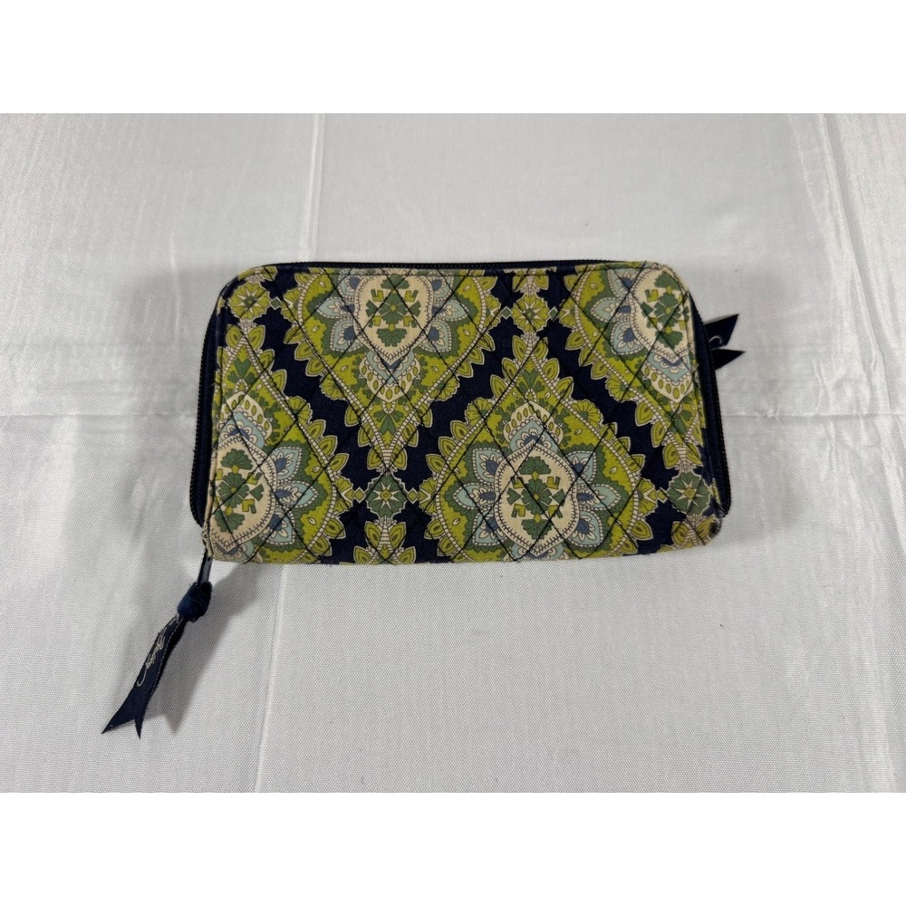 Vintage, retired Vera Bradley "Cambridge" pattern quilted zip-around wallet. - Picture 2 of 5
